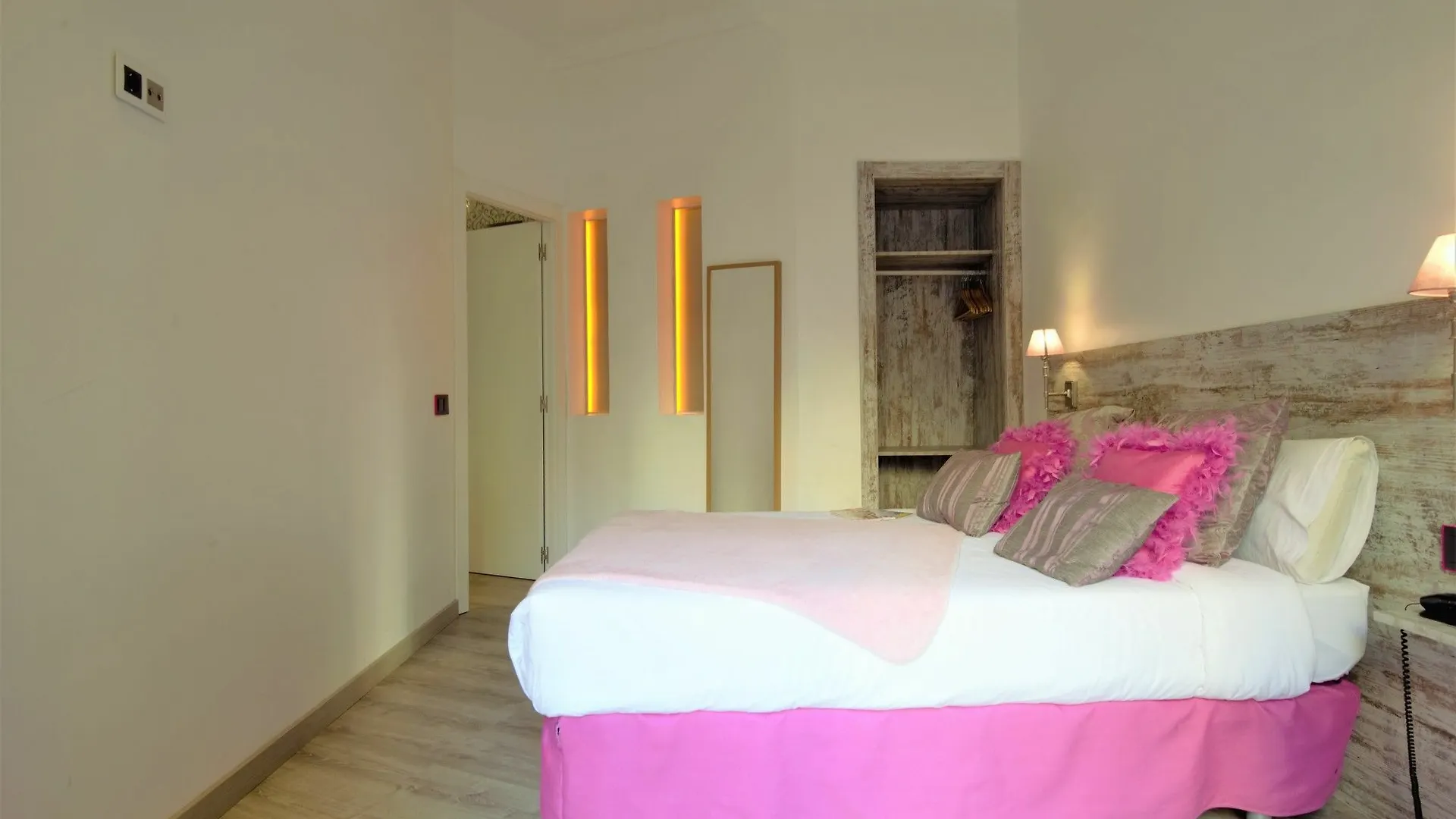 *** Hotel Dreamkeys Apartments & Suites Barcelona Spanje